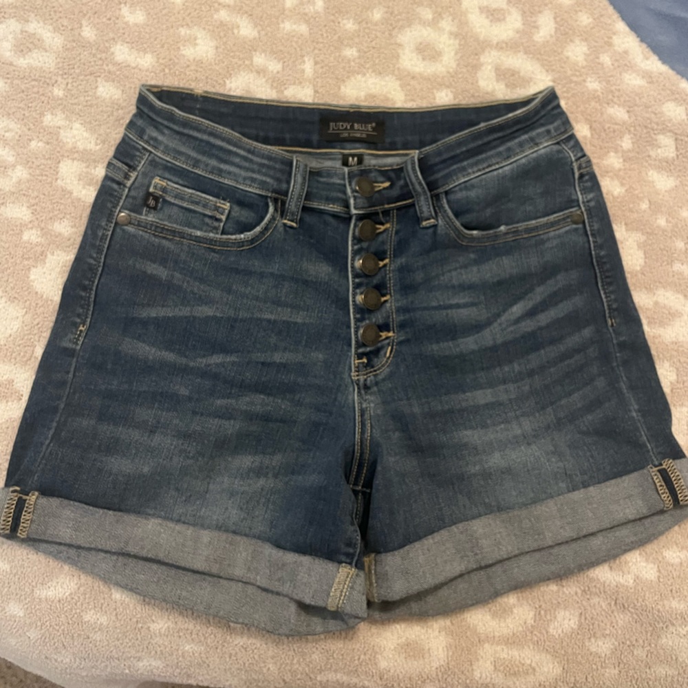 Like new Judy Blue shorts